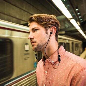 Best Earbuds Under 2000 Rupees in India